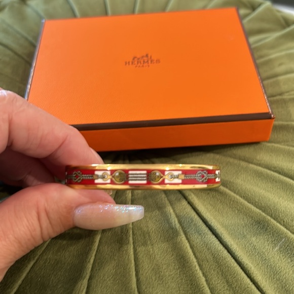 Hermes Cloisonné Red Multicolor Enamel Bangle Bracelet🖤❤️💛 - Picture 3 of 10